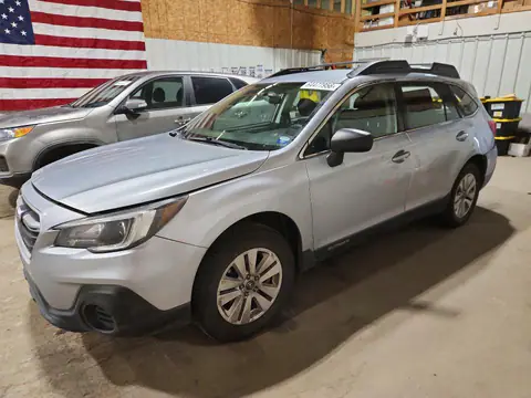 4S4BSAACXJ3313909 — 2018 Subaru Outback, Задня частина (Rear End), фото до ремонту