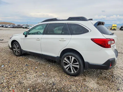2018 Subaru Outback VIN 4S4BSENC3J3274386 фото 2