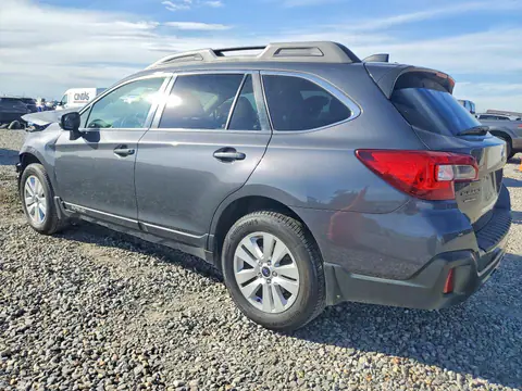 2018 Subaru Outback VIN 4S4BSAHCXJ3243690 фото 2
