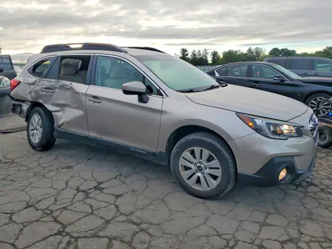 2018 SUBARU OUTBACK VIN 4S4BSACCXJ3386033 фото 4