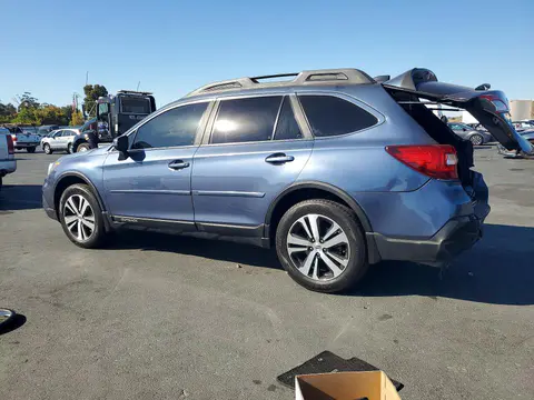 2018 Subaru Outback VIN 4S4BSANCXJ3286866 фото 2