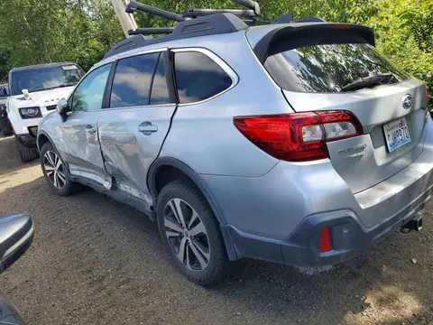 4S4BSENC9K3322457 — 2019 Subaru Outback, zdjęcie 2 z Copart 19.10.2026, Bok