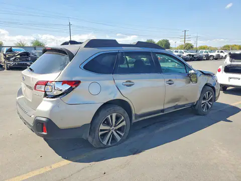 4S4BSANC7K3225248 — 2019 Subaru Outback, photo 3 from Copart 22.10.2026, Rollover