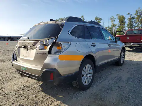 4S4BSAFC6K3282300 — 2019 Subaru Outback, zdjęcie 3 z Copart 19.10.2026, Tył