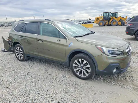 4S4BSETC9K3290063 — 2019 Subaru Outback, photo 4 from Copart 22.10.2026, Rear end