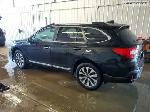 4S4BSETC5K3369777 — 2019 Subaru Outback, photo 2 from Copart, Front end