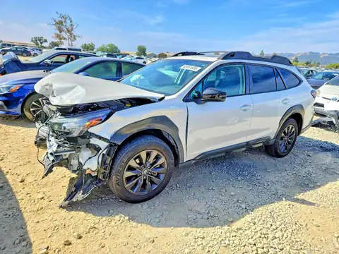 4S4BTGLD6S3244059 — 2025 Subaru Outback, Front end (Front End), before-repair photos
