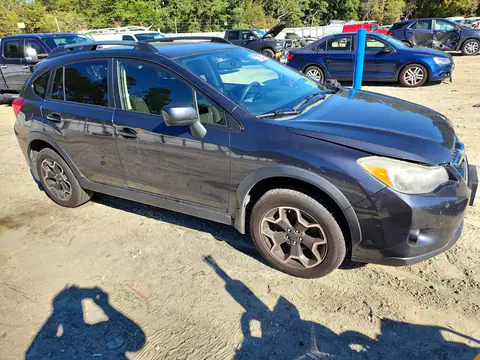 JF2GPACC4D2858685 — 2013 Subaru XV, foto 4 de Copart 27.10.2026, Pequeñas abolladuras y arañazos