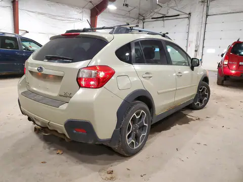 JF2GPACC5E9225508 — 2014 Subaru XV, zdjęcie 3 z Copart 26.10.2026, Bok