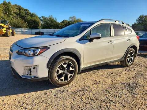 JF2GTAEC8K8280657 Subaru XV 2019 — Front end damage, before-repair photo