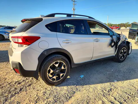 JF2GTAEC8K8280657 — 2019 Subaru XV, photo 3 from Copart, Front end