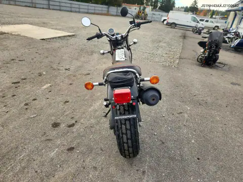 JS1NH43AXJ2100682 — 2018 Suzuki RV, foto 4 de Copart 29.10.2026, Vandalismo
