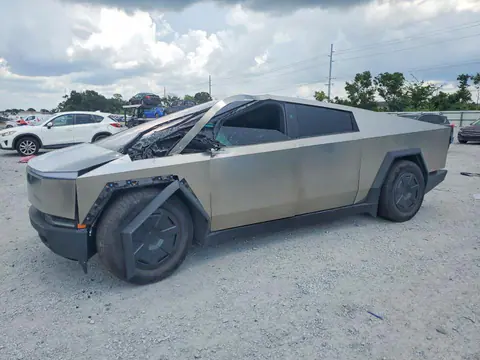 7G2CEHED3SA074147 — 2025 Tesla Cybertruck, Передняя часть (Front End), фото до ремонта