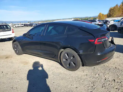 5YJ3E1EB1NF270605 — 2022 Tesla MDL 3, foto 2 de Copart 26.10.2026, Parte trasera