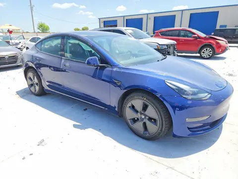 2023 TESLA MDL 3 VIN 5YJ3E1EBXPF637150 фото 4