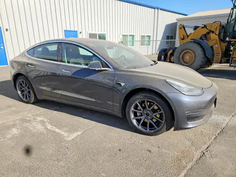 5YJ3E1EB2JF089927 — 2018 Tesla Model 3, photo 4 from Copart 22.10.2026, Rear end