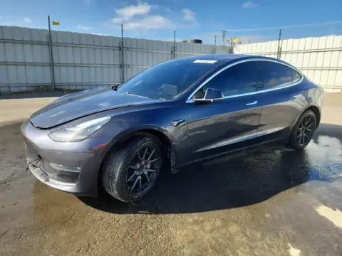 5YJ3E1EB8JF096140 — 2018 Tesla Model 3, Мелкие вмятины and царапины (Minor Dent/Scratches), before-repair photos