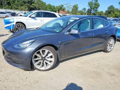 5YJ3E1EB1JF097212 — 2018 Tesla Model 3, Przód (Front End), zdjęć przed naprawą