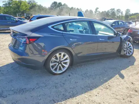 5YJ3E1EB1JF097212 — 2018 Tesla Model 3, photo 3 from Copart 06.10.2026, Front end
