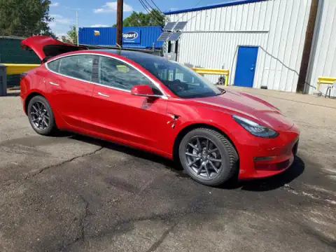 5YJ3E1EB4JF104752 — 2018 Tesla Model 3, photo 4 from Copart 24.09.2026, Rear end