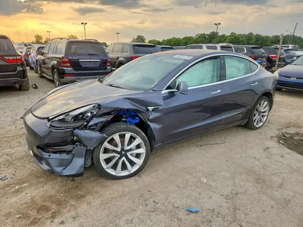 5YJ3E1EB5JF186944 — 2018 Tesla Model 3, Front end (Front End), before-repair photos