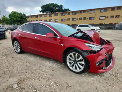 5YJ3E1EB5JF097536 — 2018 Tesla Model 3, photo 4 from Copart, Front end