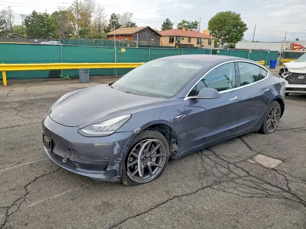 5YJ3E1EBXJF114427 — 2018 Tesla Model 3, Front end (Front End), before-repair photos
