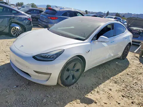 5YJ3E1EB2JF115636 — 2018 Tesla Model 3, ЗАДНЯЯ ЧАСТЬ (Rear End), фото до ремонта