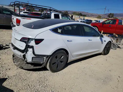 5YJ3E1EB2JF115636 — 2018 Tesla Model 3, фото 3 з Copart 20.10.2026, Задня частина