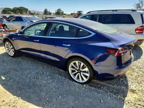 5YJ3E1EB6JF088490 — 2018 Tesla Model 3, photo 2 from Copart 22.10.2026, Side