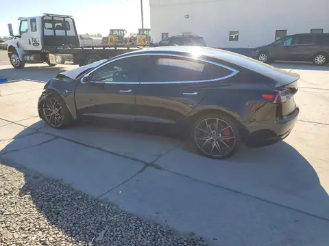 2018 Tesla Model 3 VIN 5YJ3E1EB1JF072505 фото 2