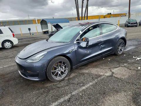 5YJ3E1EBXJF130790 — 2018 Tesla Model 3, Боковая часть (Side), фото до ремонта