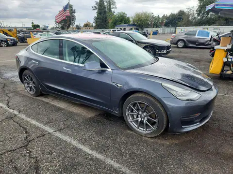 5YJ3E1EBXJF130790 — 2018 Tesla Model 3, photo 4 from Copart 16.10.2026, Side