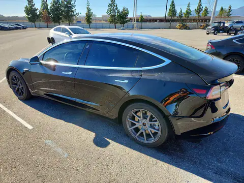 5YJ3E1EB2JF179837 — 2018 Tesla Model 3, photo 2 from Copart 22.10.2026, Rear end