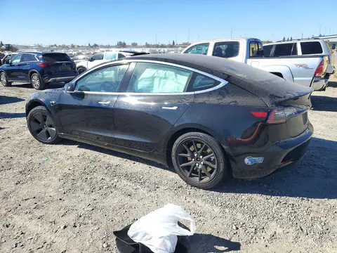 5YJ3E1EAXJF040658 — 2018 Tesla Model 3, фото 2 з Copart 22.10.2026, Бокова частина