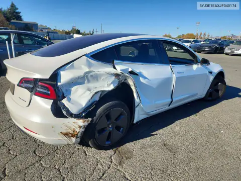 5YJ3E1EAXJF040174 — 2018 Tesla Model 3, foto 3 de Copart, Lateral