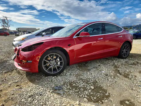 5YJ3E1EB5JF114805 — 2018 Tesla Model 3, Przód (Front End), zdjęć przed naprawą