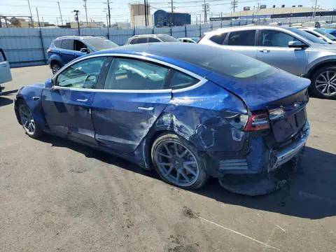 5YJ3E1EAXKF317309 — 2019 Tesla Model 3, zdjęcie 2 z Copart 28.10.2026, Bok