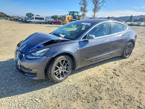 5YJ3E1EB5KF205767 — 2019 Tesla Model 3, Передняя часть (Front End), фото до ремонта