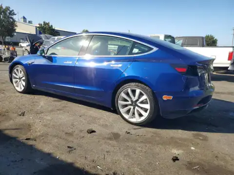 5YJ3E1EB0KF497487 — 2019 Tesla Model 3, zdjęcie 2 z Copart 23.09.2026, Tył
