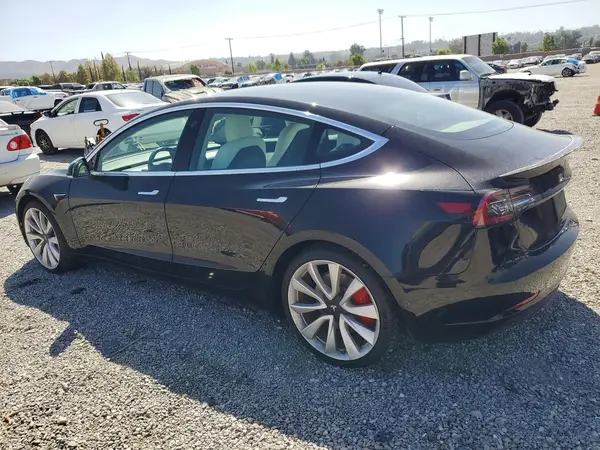 2019 TESLA MODEL 3 VIN 5YJ3E1EB5KF238347 фото 2