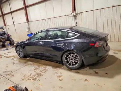 5YJ3E1EA3KF321606 — 2019 Tesla Model 3, photo 2 from Copart 06.10.2026, Rear end