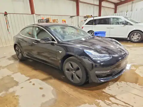 5YJ3E1EA3KF321606 — 2019 Tesla Model 3, photo 4 from Copart 06.10.2026, Rear end