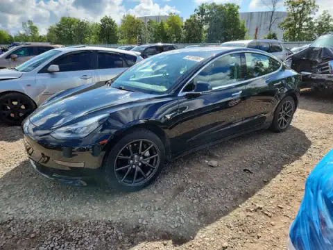 5YJ3E1EB4KF451449 — 2019 Tesla Model 3, უკანა ნაწილი (Rear End), ფოტოები შეკეთებამდე