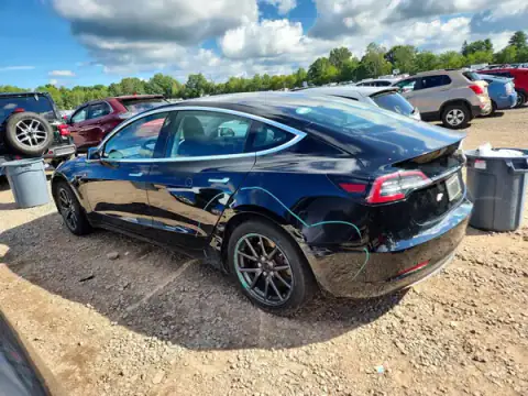 5YJ3E1EB4KF451449 — 2019 Tesla Model 3, zdjęcie 2 z Copart 05.10.2026, Tył