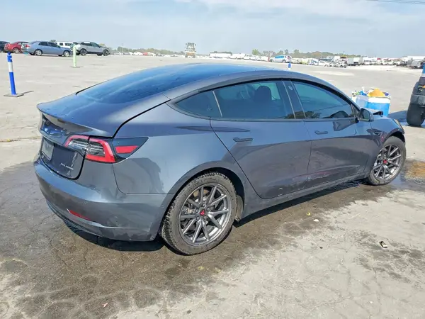 5YJ3E1EB8KF520692 — 2019 Tesla Model 3, фото 3 с аукциона Copart, Передняя часть