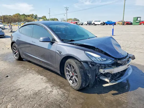 5YJ3E1EB8KF520692 — 2019 Tesla Model 3, фото 4 с аукциона Copart, Передняя часть