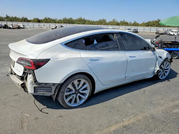 5YJ3E1EB9KF406667 — 2019 Tesla Model 3, photo 3 from Copart, Front end