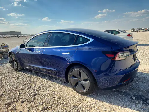 2019 Tesla Model 3 VIN 5YJ3E1EBXKF464884 фото 2