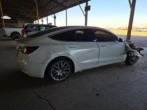 2019 Tesla Model 3 VIN 5YJ3E1EAXKF486469 фото 3